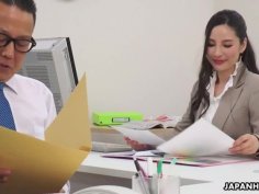 Ai kamijou - office bitch gets a huge cock in a wet pussy