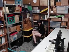 Ivy Auroras tight pussy got finger fuck by the LP Officer